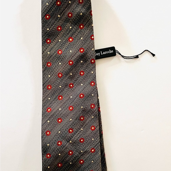 BNWT Guy Laroche  Mens Silk tie mini florets prints 100 💯 % Silk - Picture 3 of 9